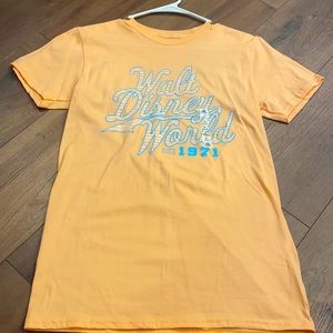 Walt Disney t-shirt & lynyrd skynyrd